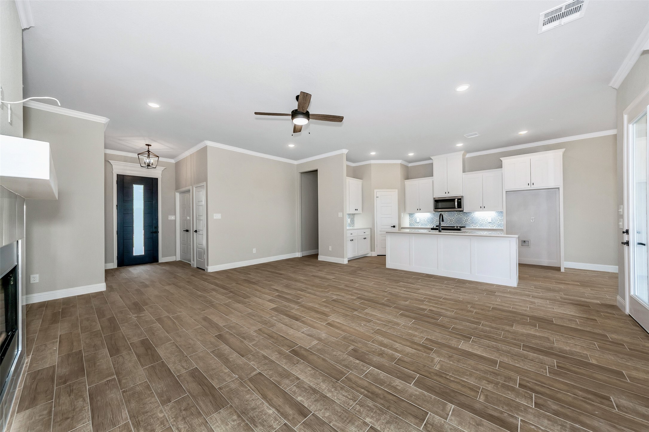 2000 Sweet Springs Road