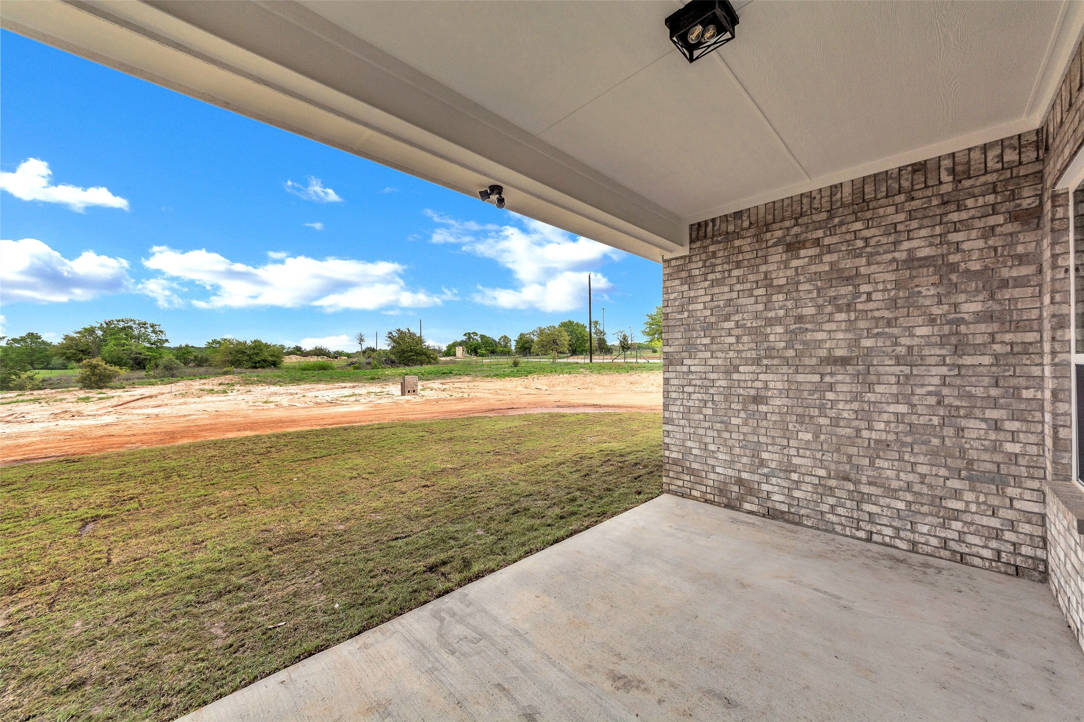 2000 Sweet Springs Road