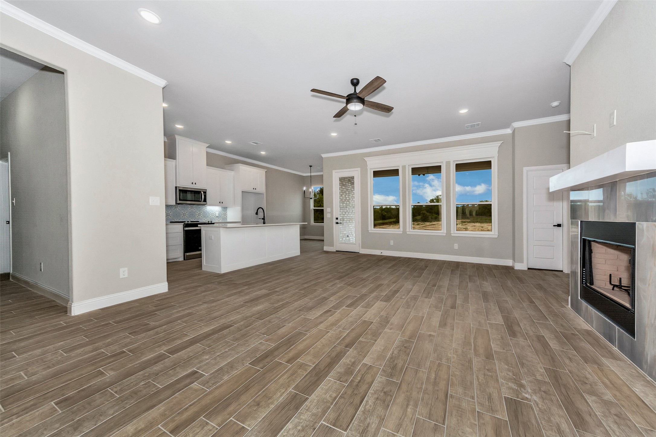 2000 Sweet Springs Road
