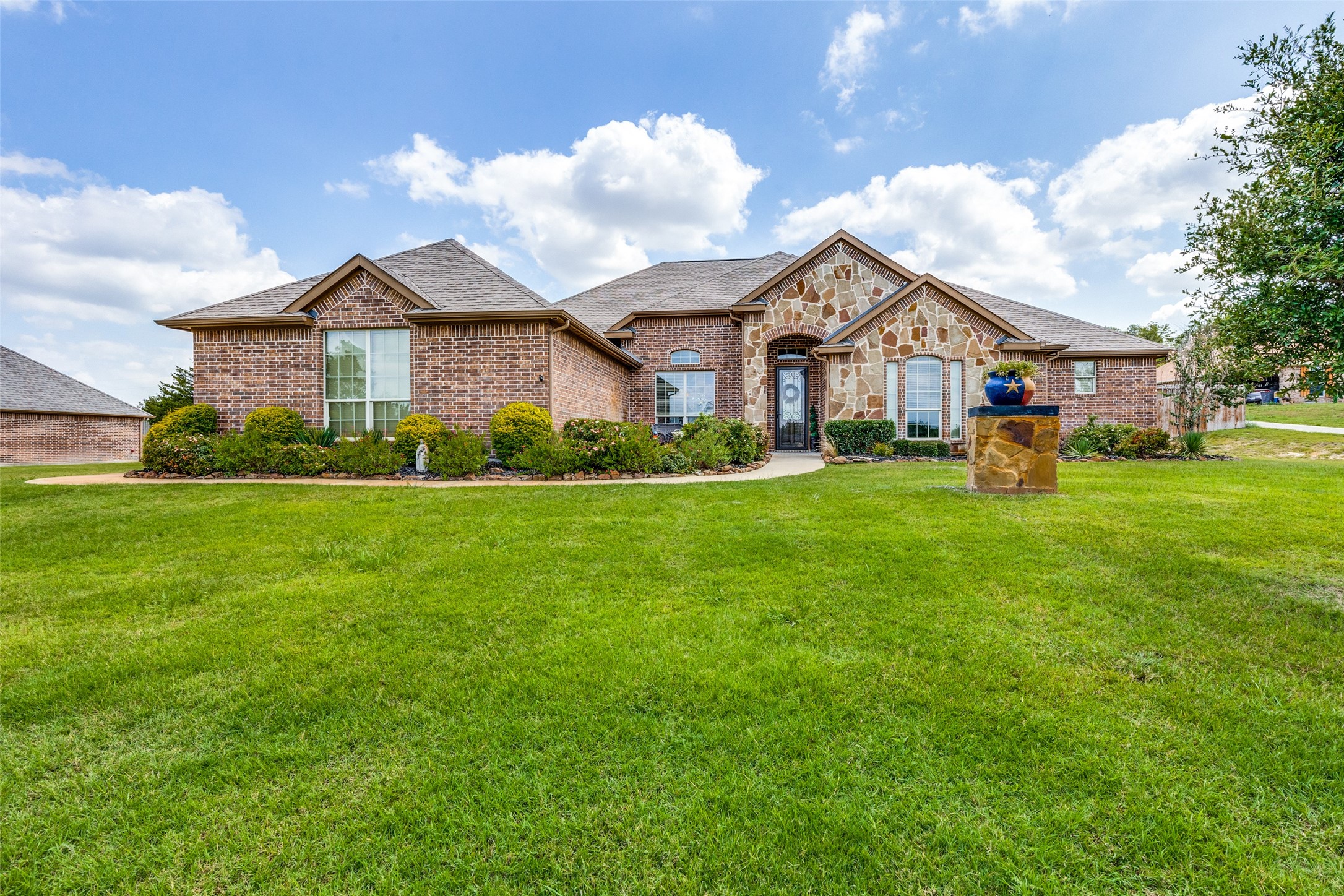 2513 Hayley Drive