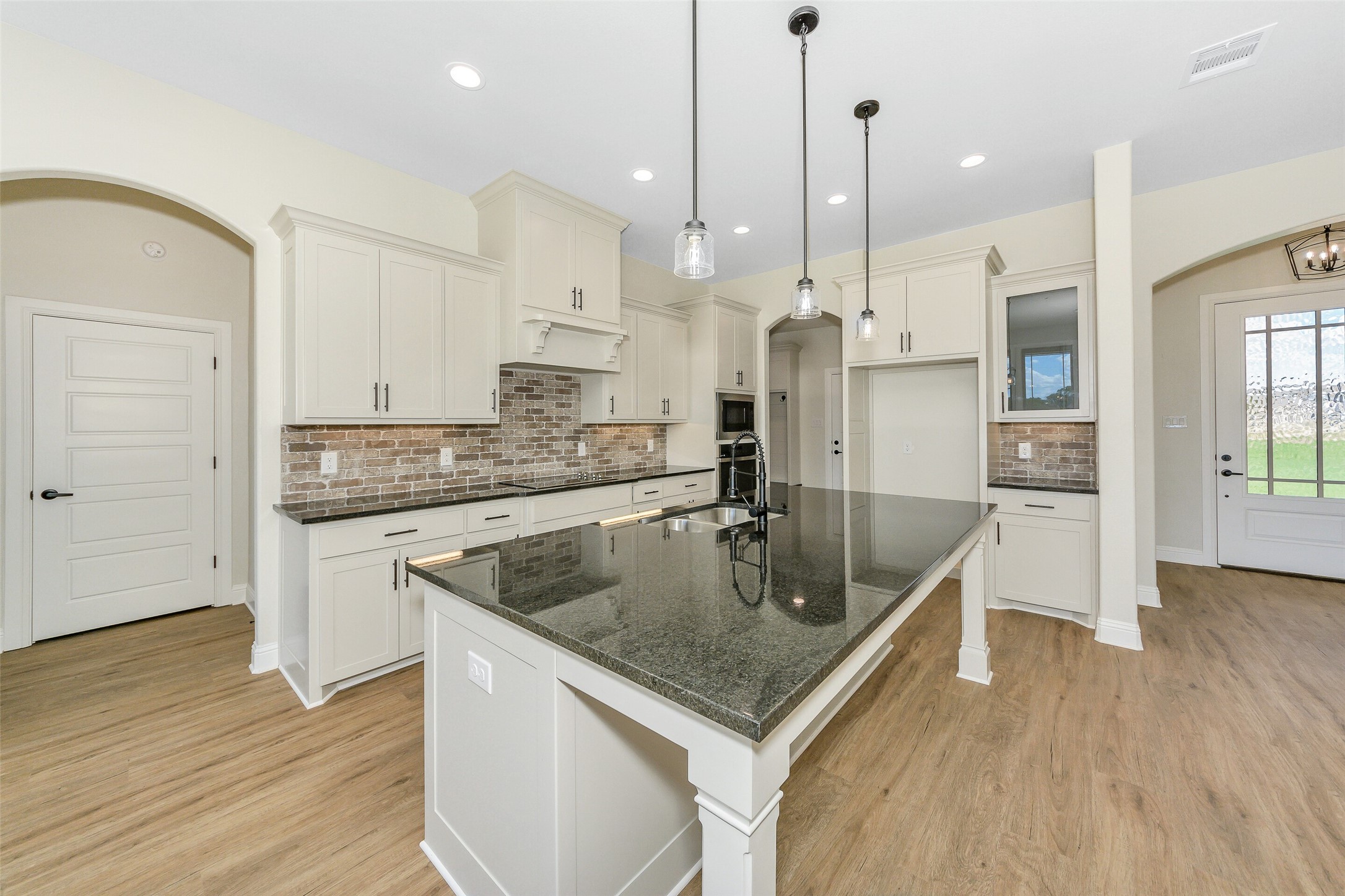 3043 Sunrise Trail