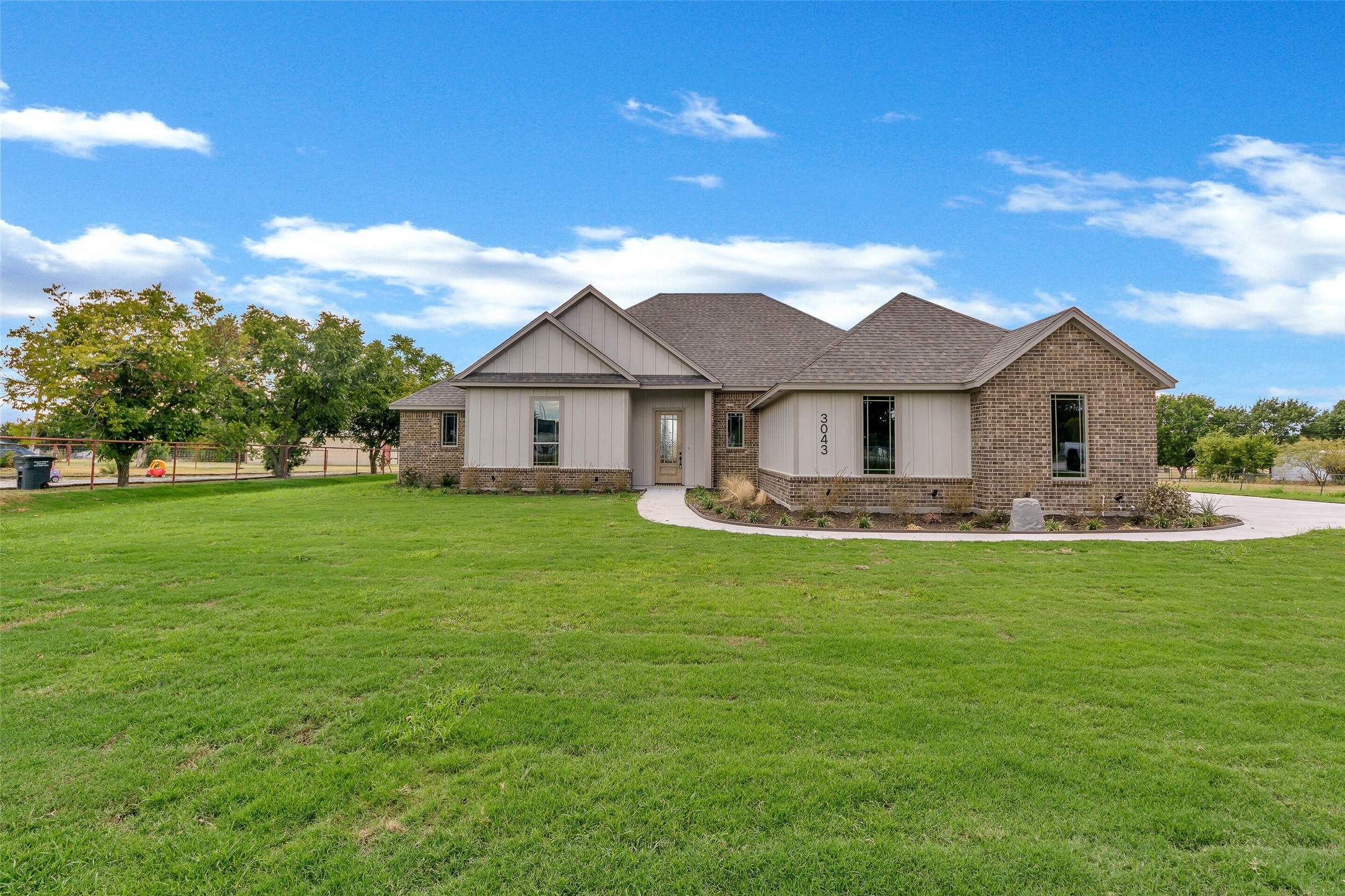 3043 Sunrise Trail