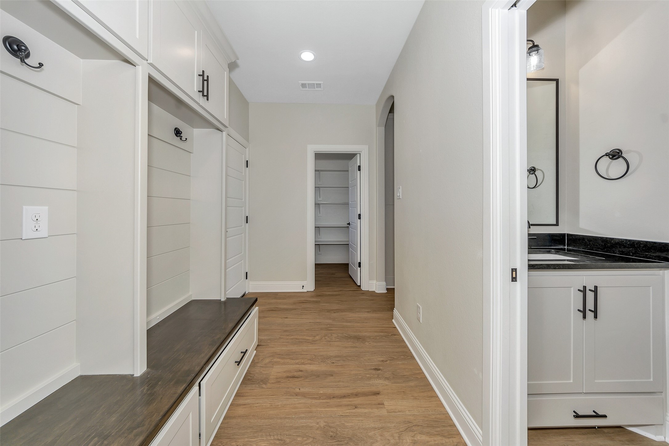 3043 Sunrise Trail