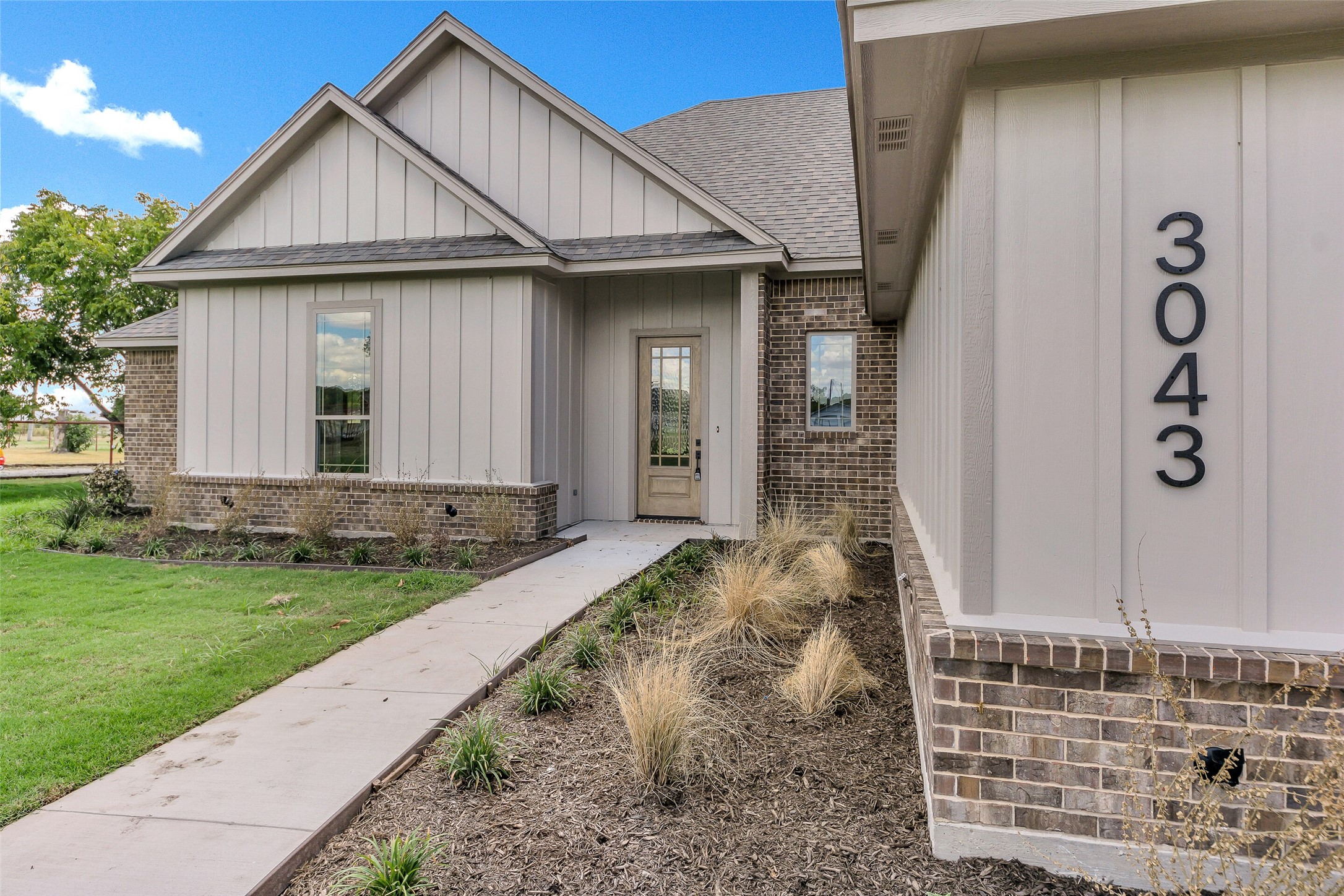 3043 Sunrise Trail