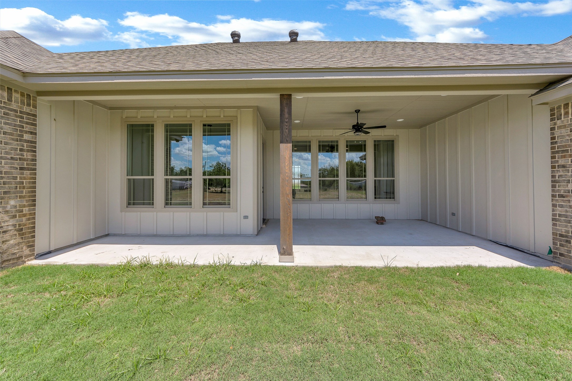 3043 Sunrise Trail