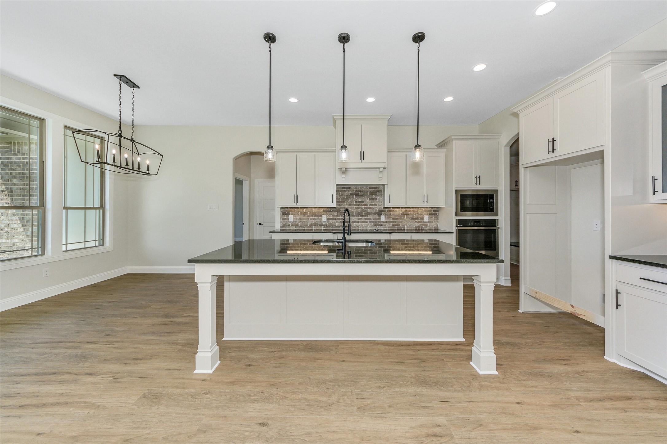 3043 Sunrise Trail
