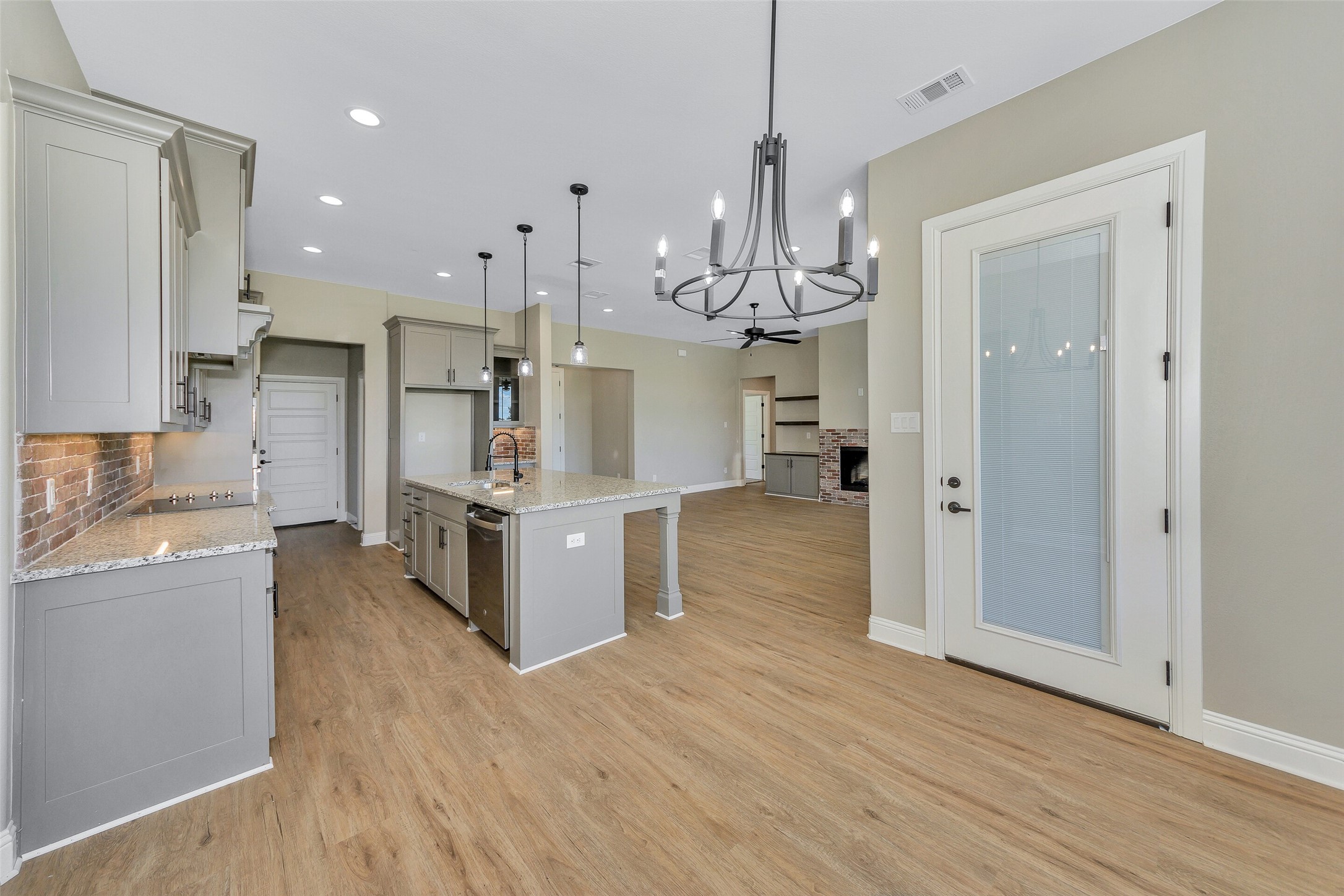3037 Sunrise Trail