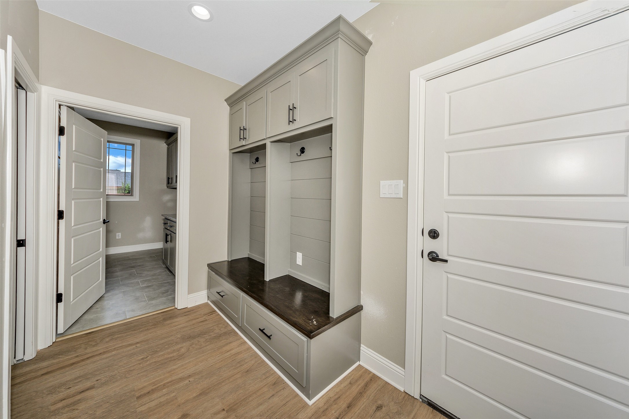 3037 Sunrise Trail