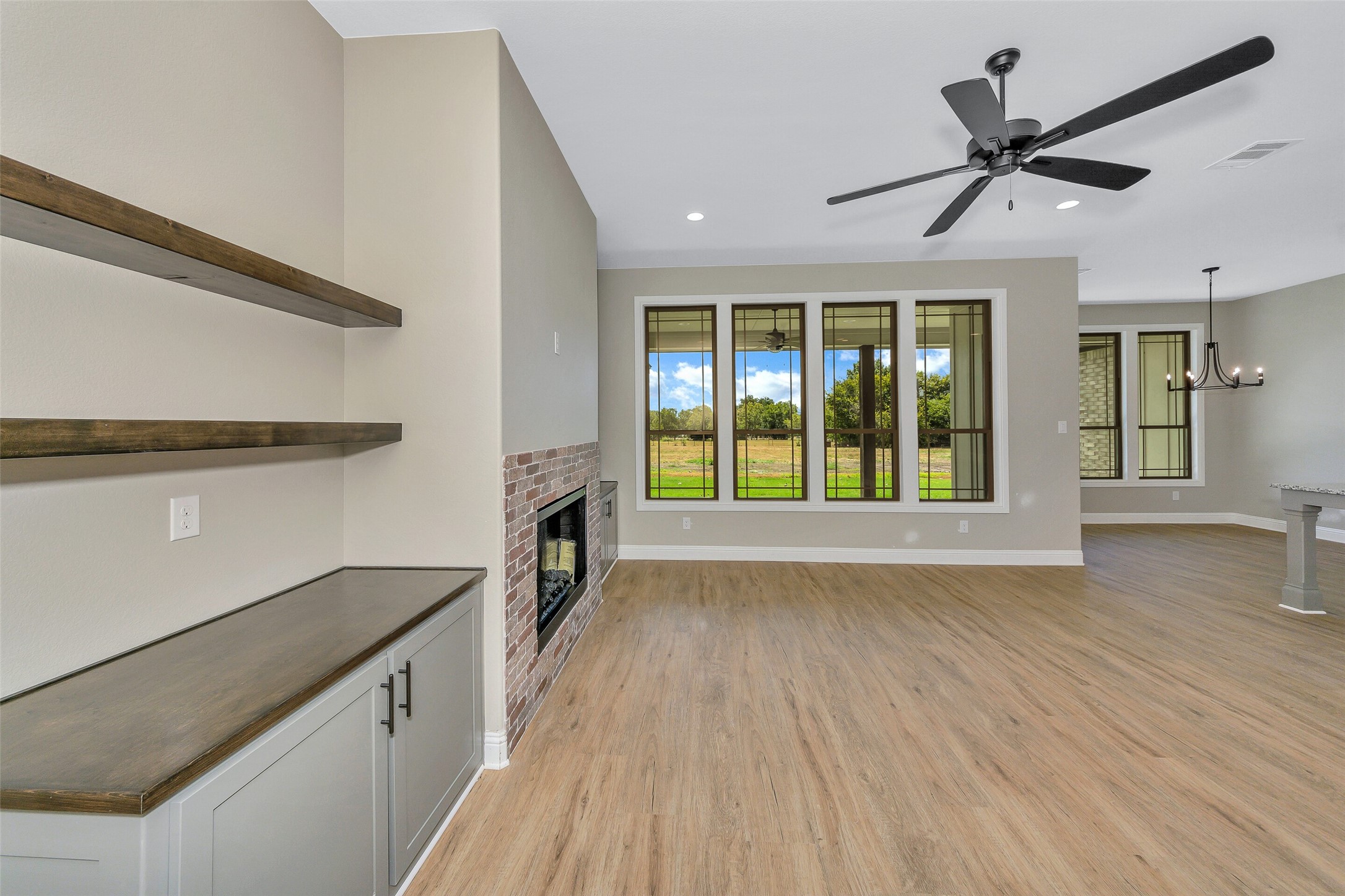 3037 Sunrise Trail