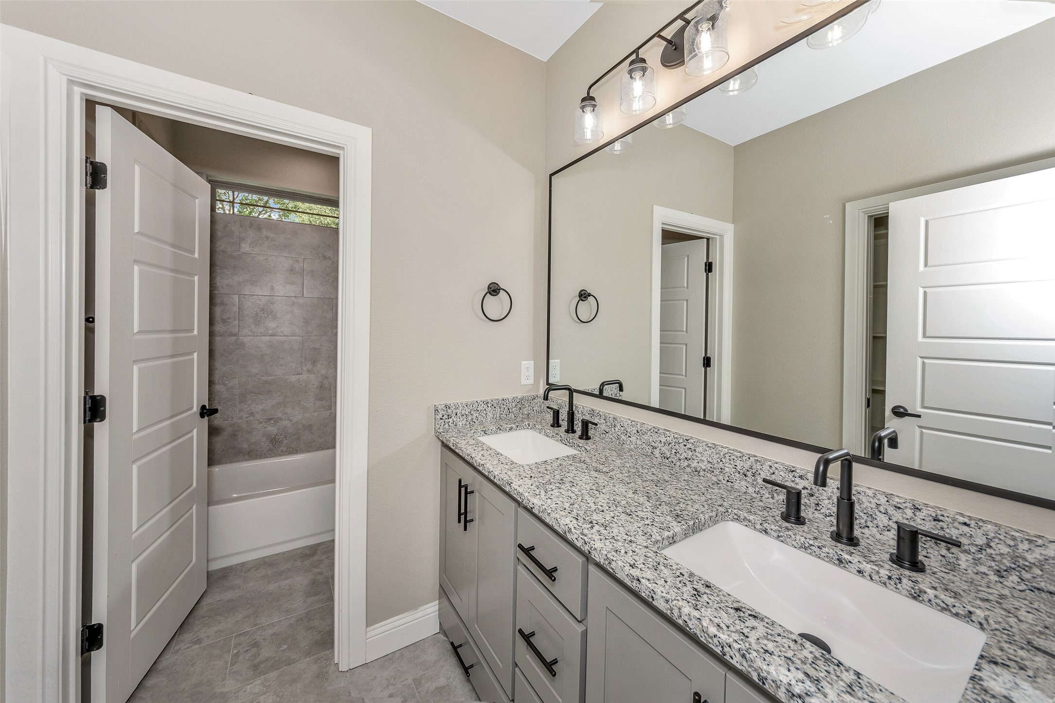 3037 Sunrise Trail
