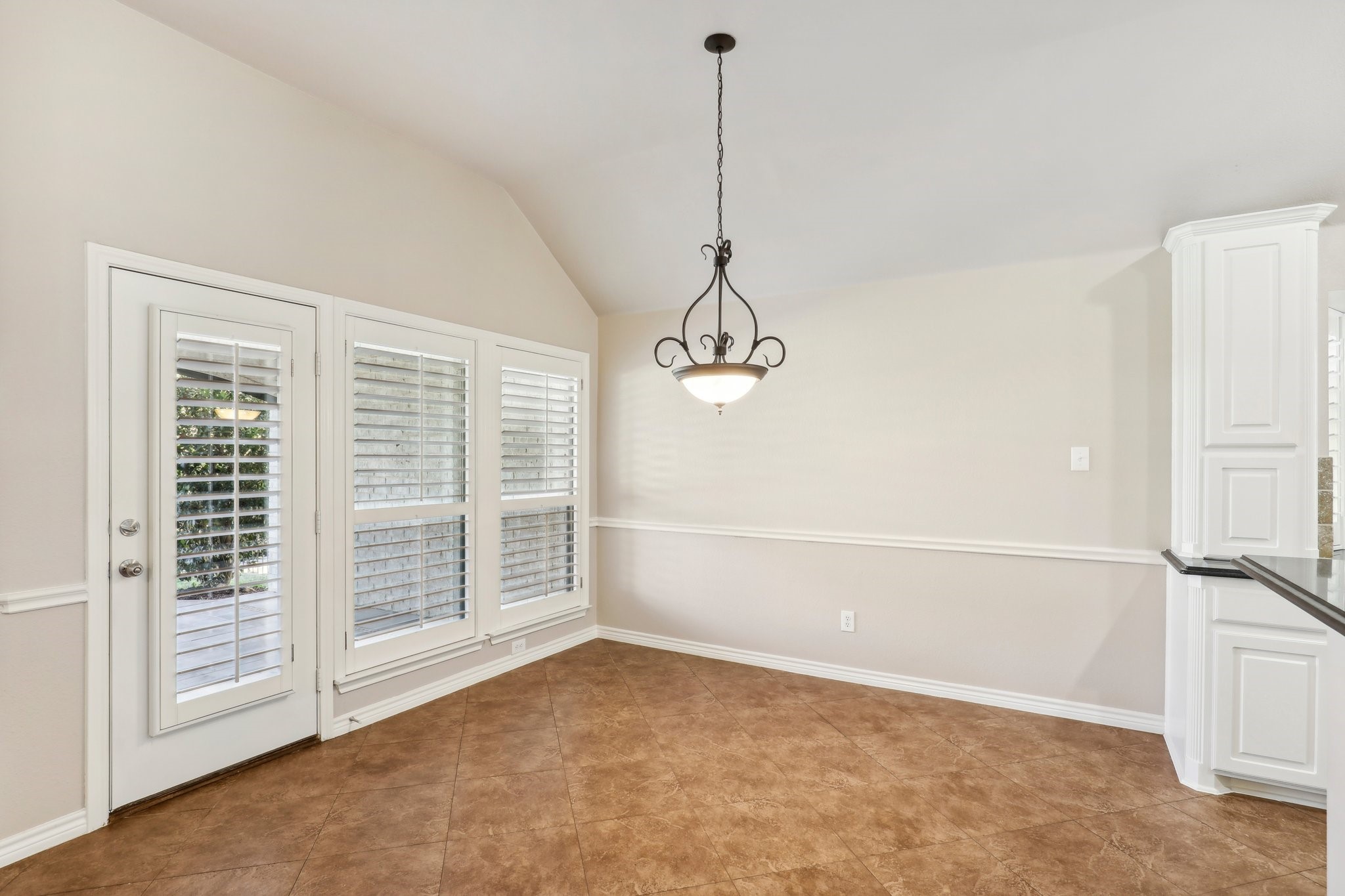 12141 Indian Creek Drive