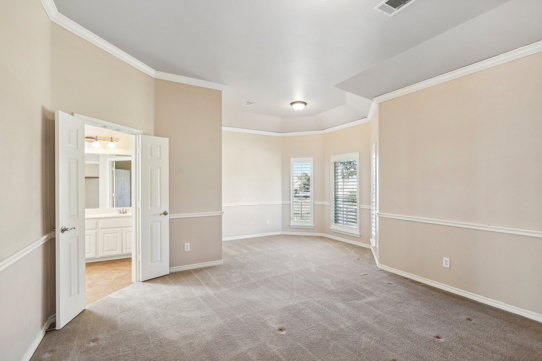 12141 Indian Creek Drive