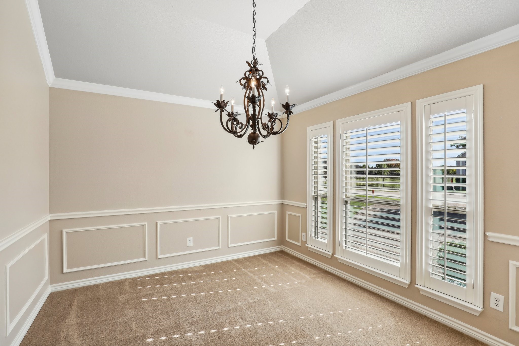 12141 Indian Creek Drive