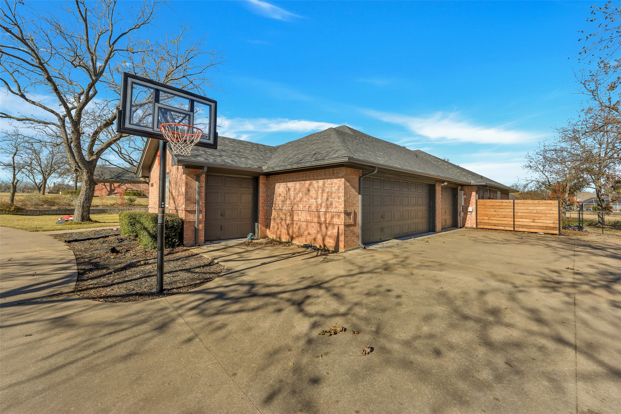 5704 Tee Box Court