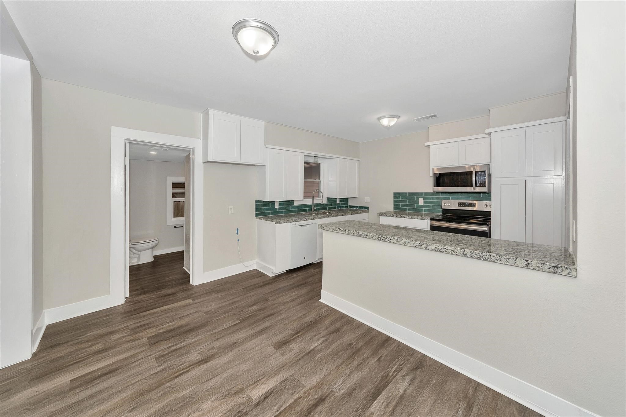 427 W Ball Street
