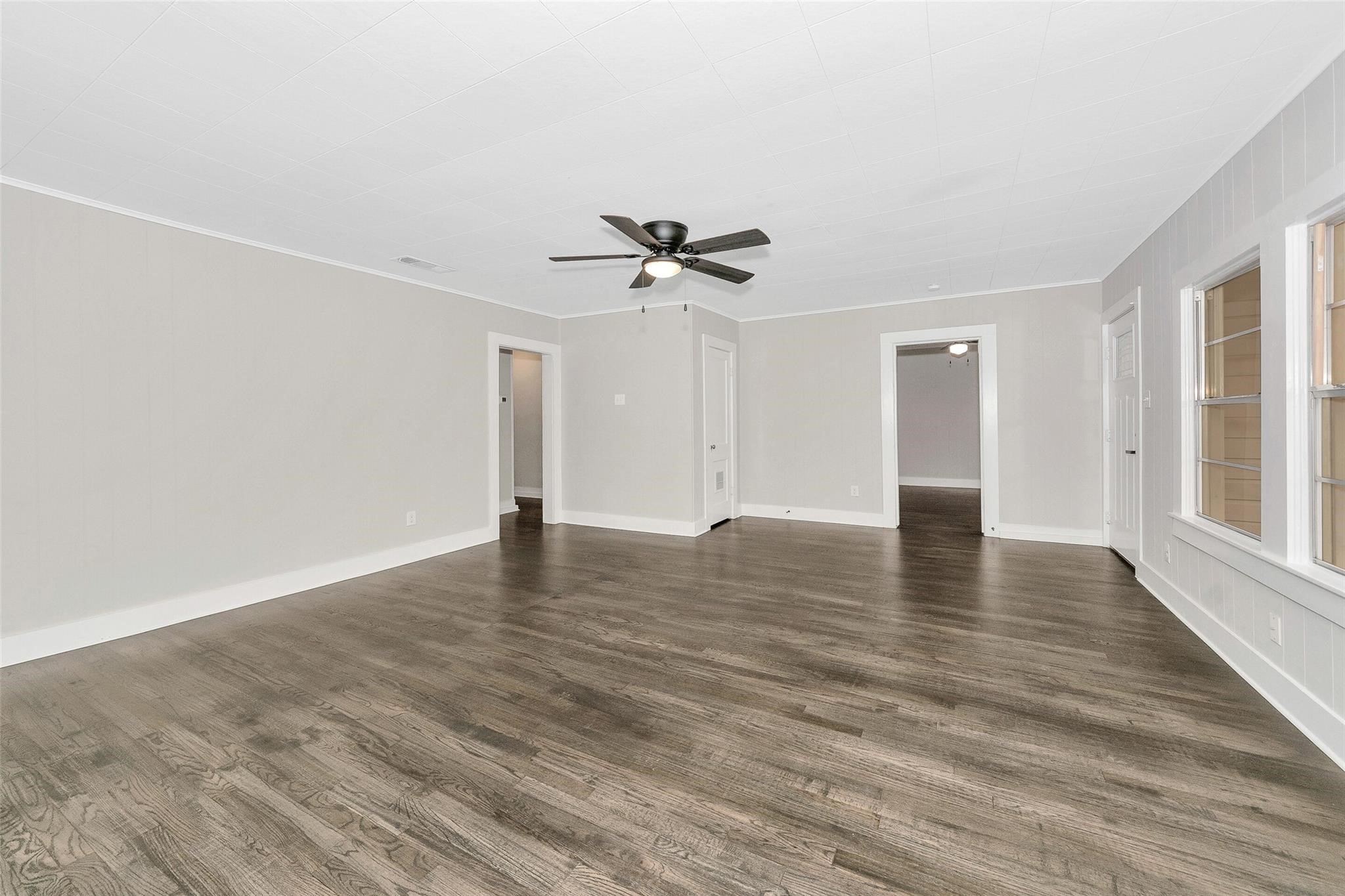 427 W Ball Street