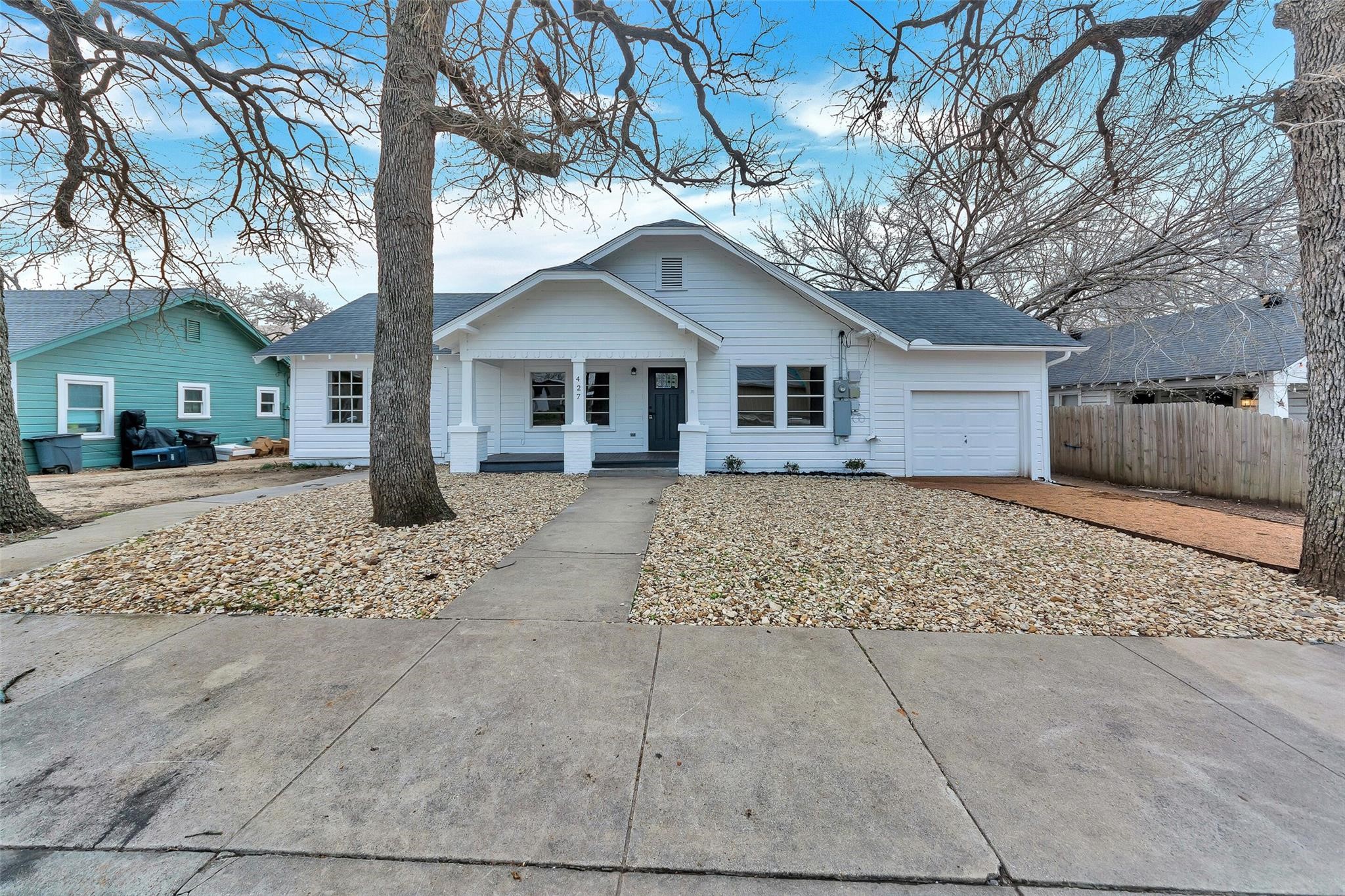 427 W Ball Street