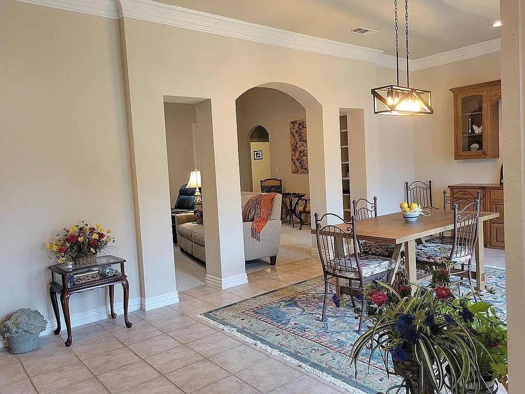 143 Sugartree Circle