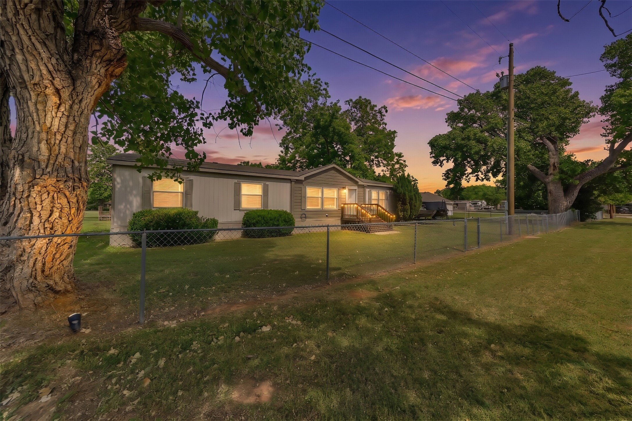 3401 Samoan Court