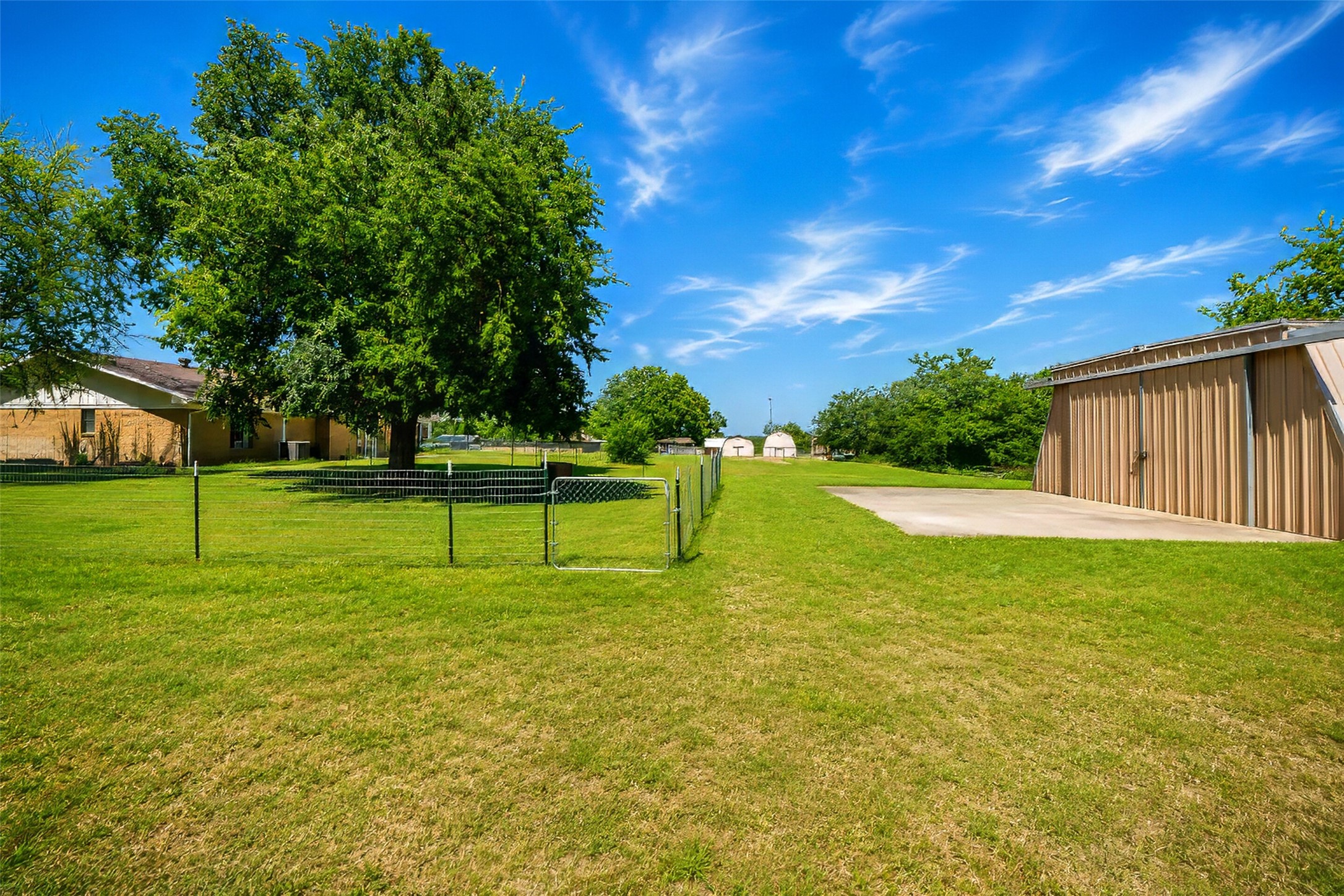 2102 Hill Top Circle