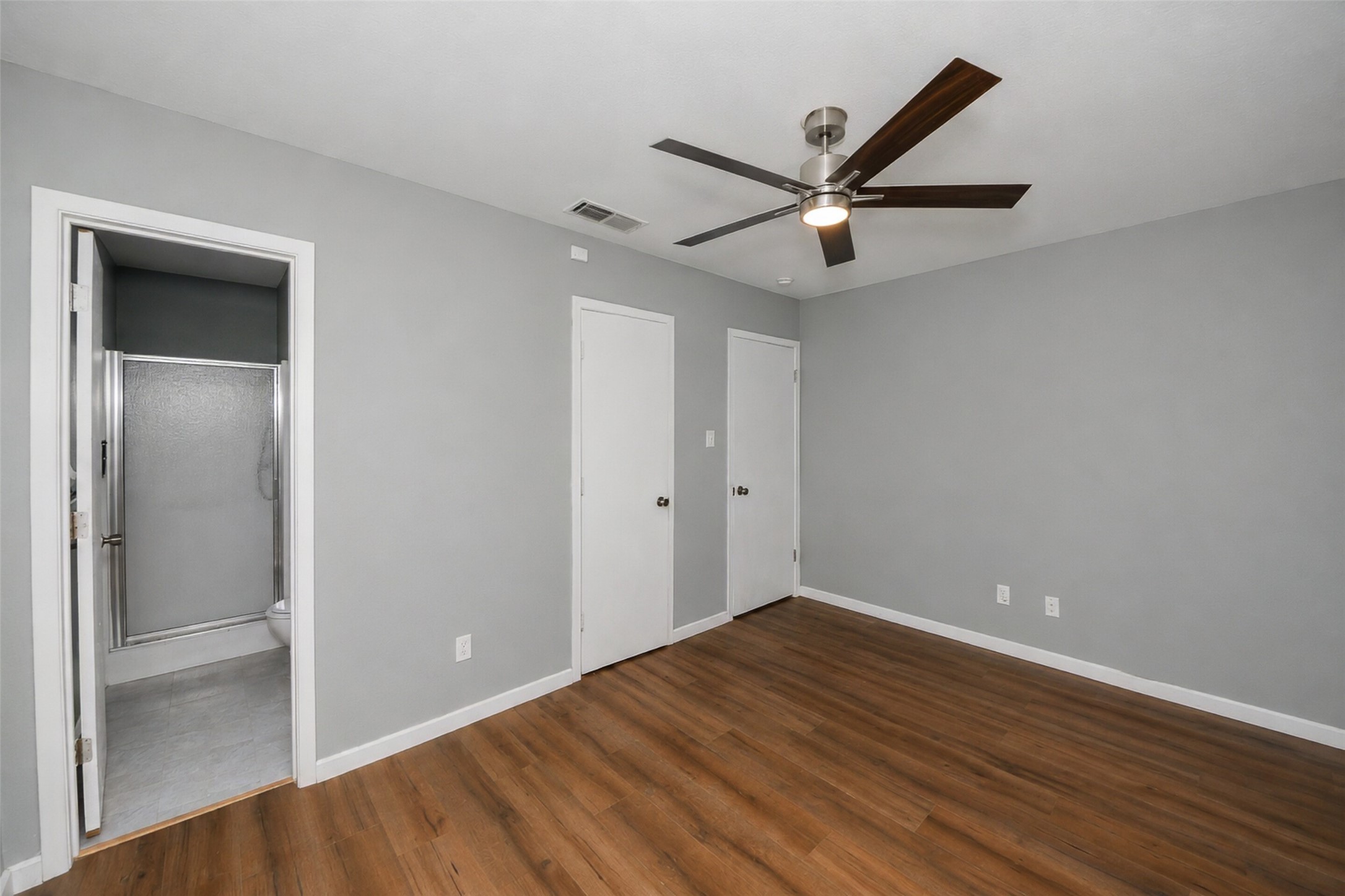 2102 Hill Top Circle