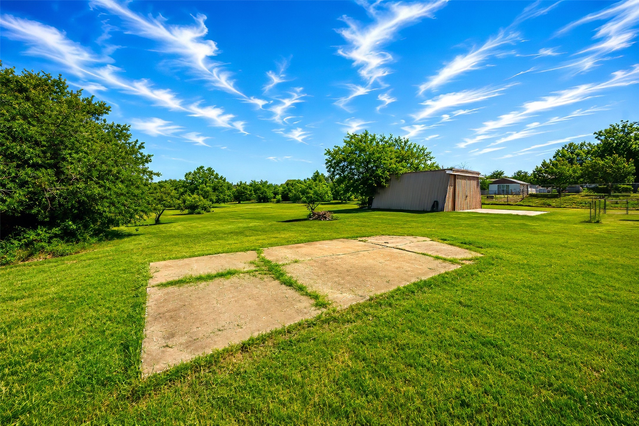 2102 Hill Top Circle