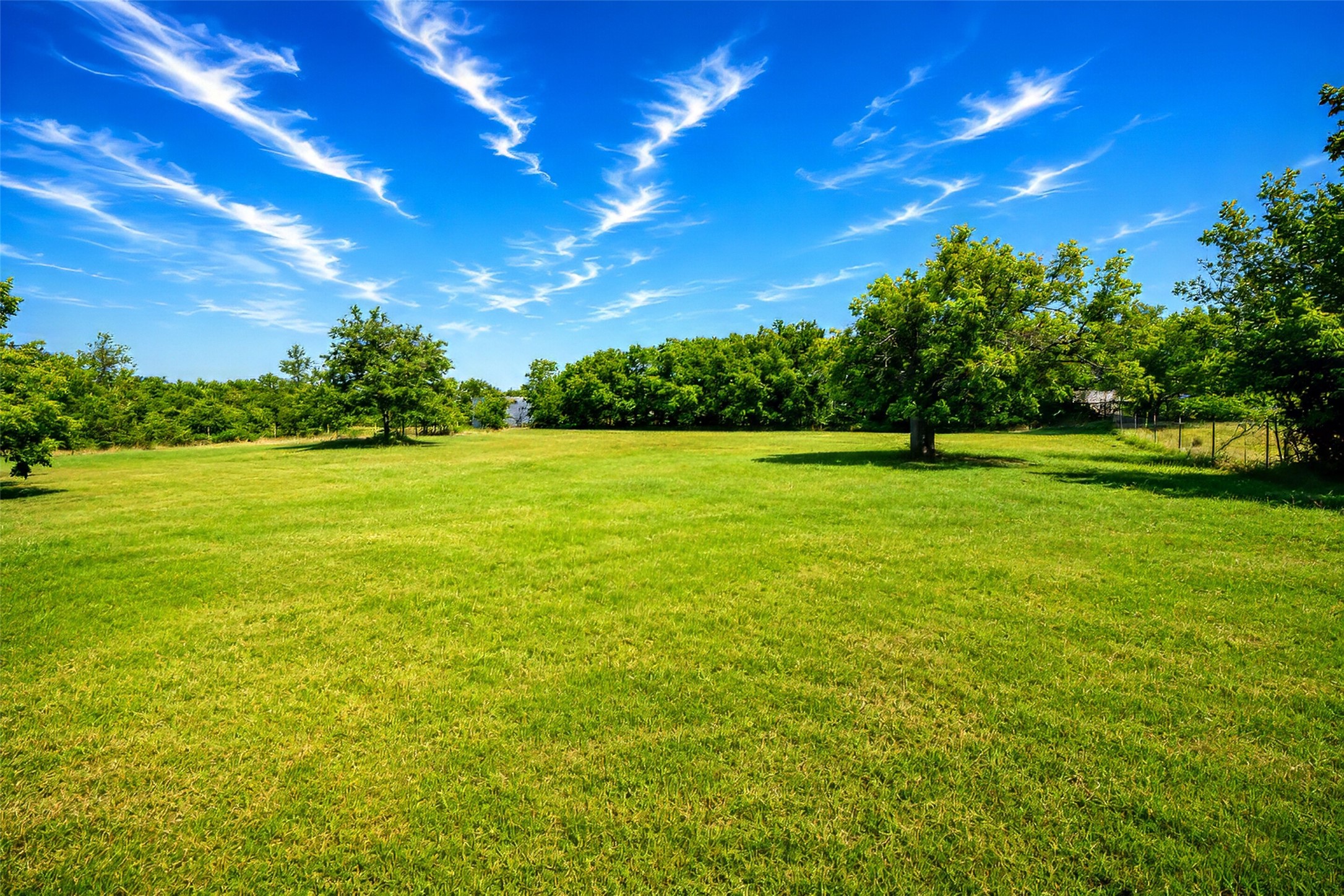 2102 Hill Top Circle