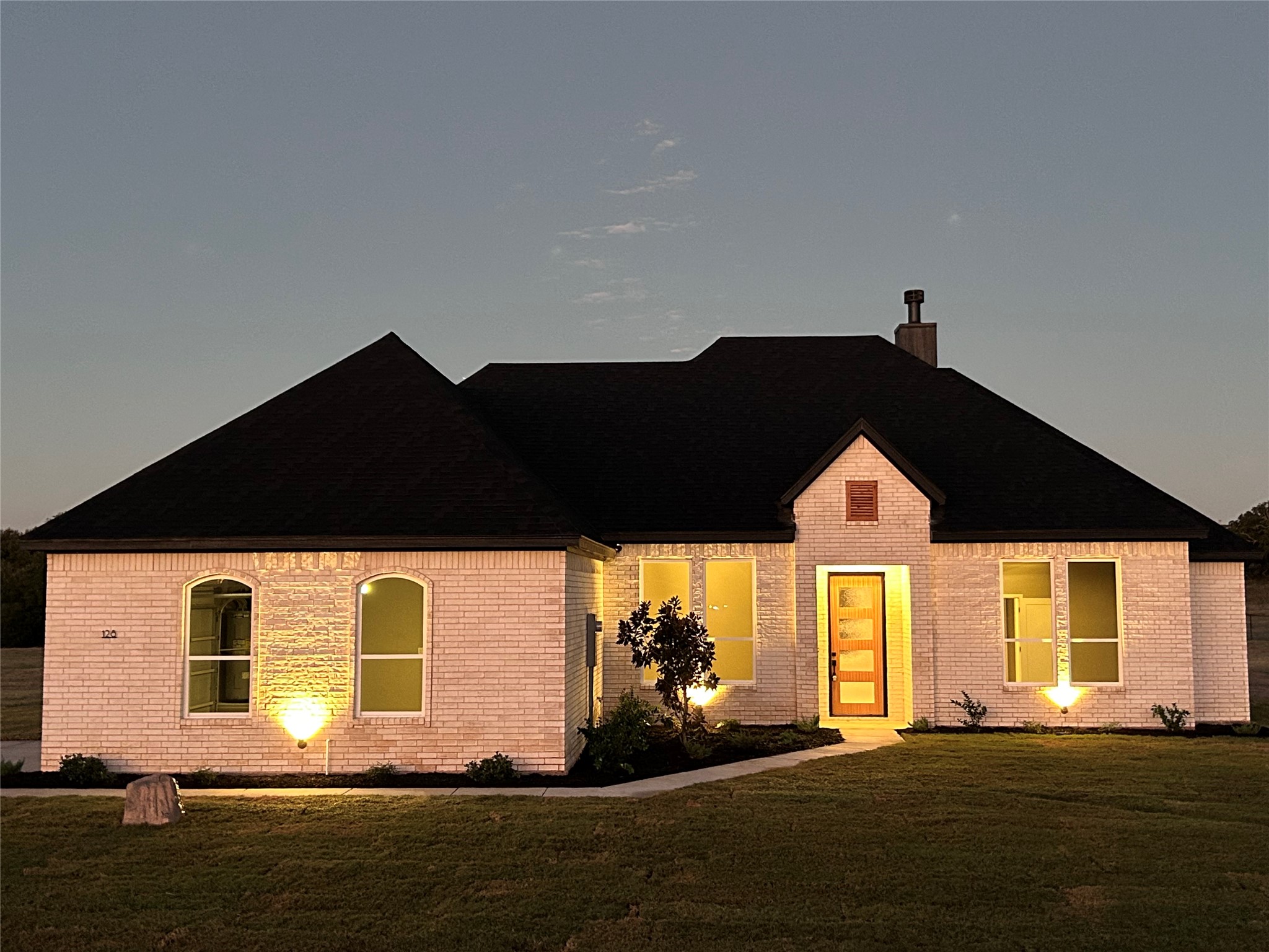 128 Aslan Road