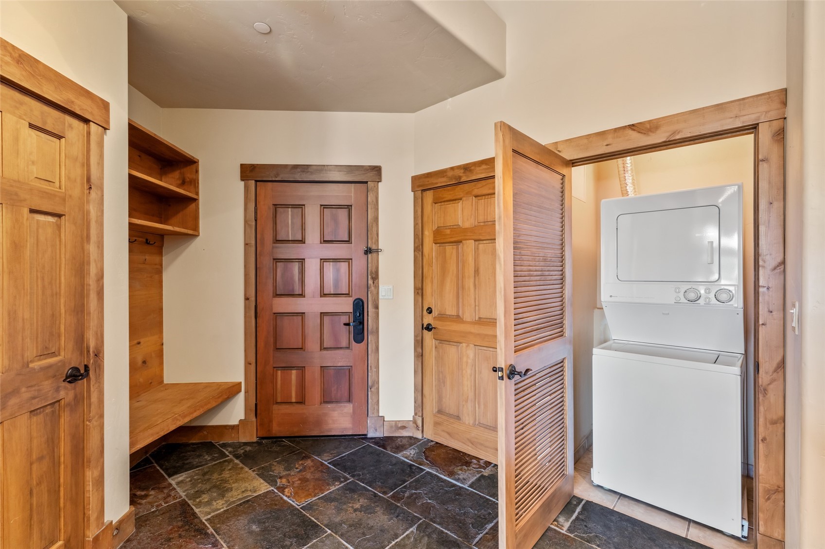 1825 Medicine Springs DRIVE 3301