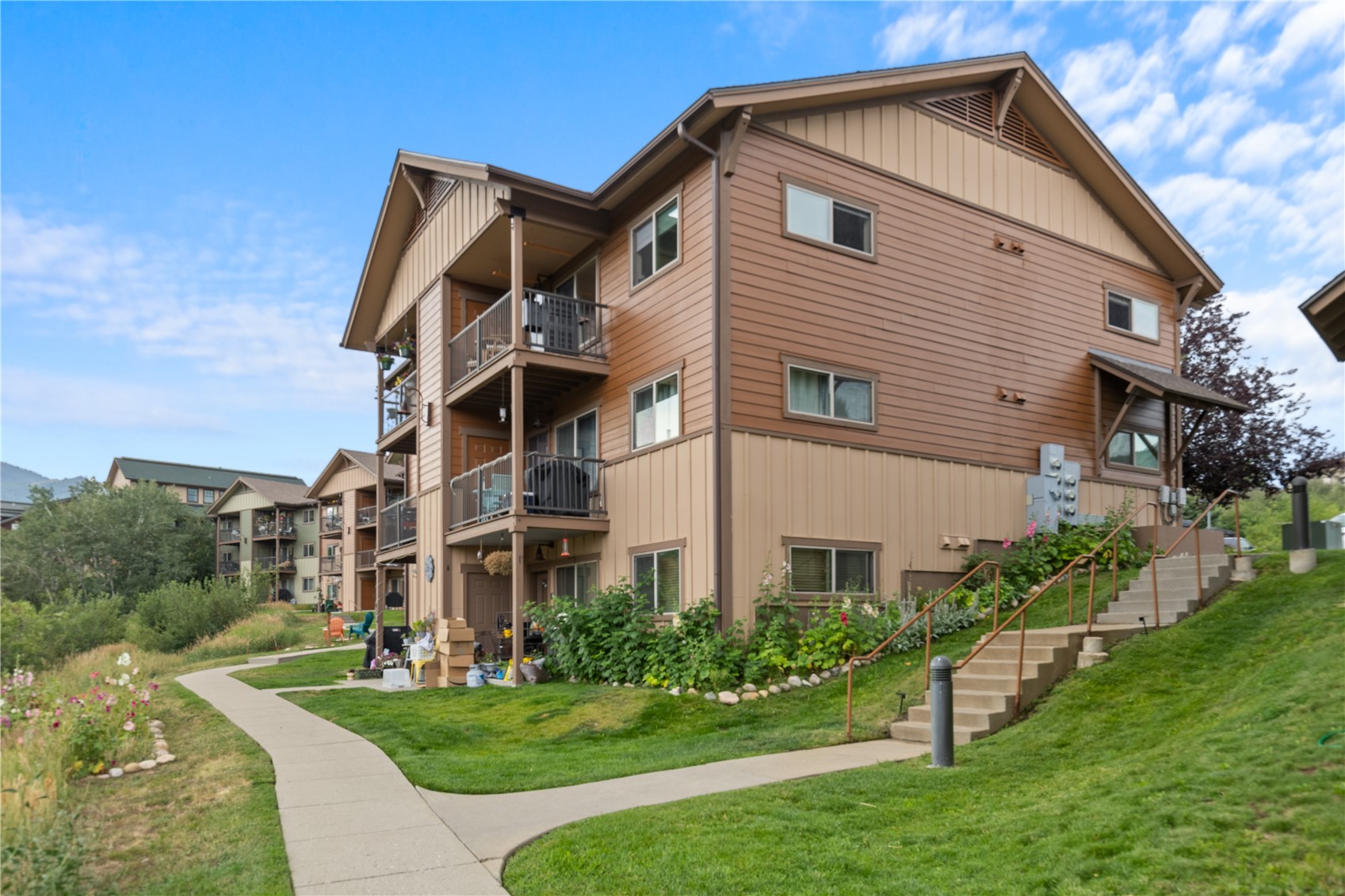 1335 Hilltop PARKWAY 2