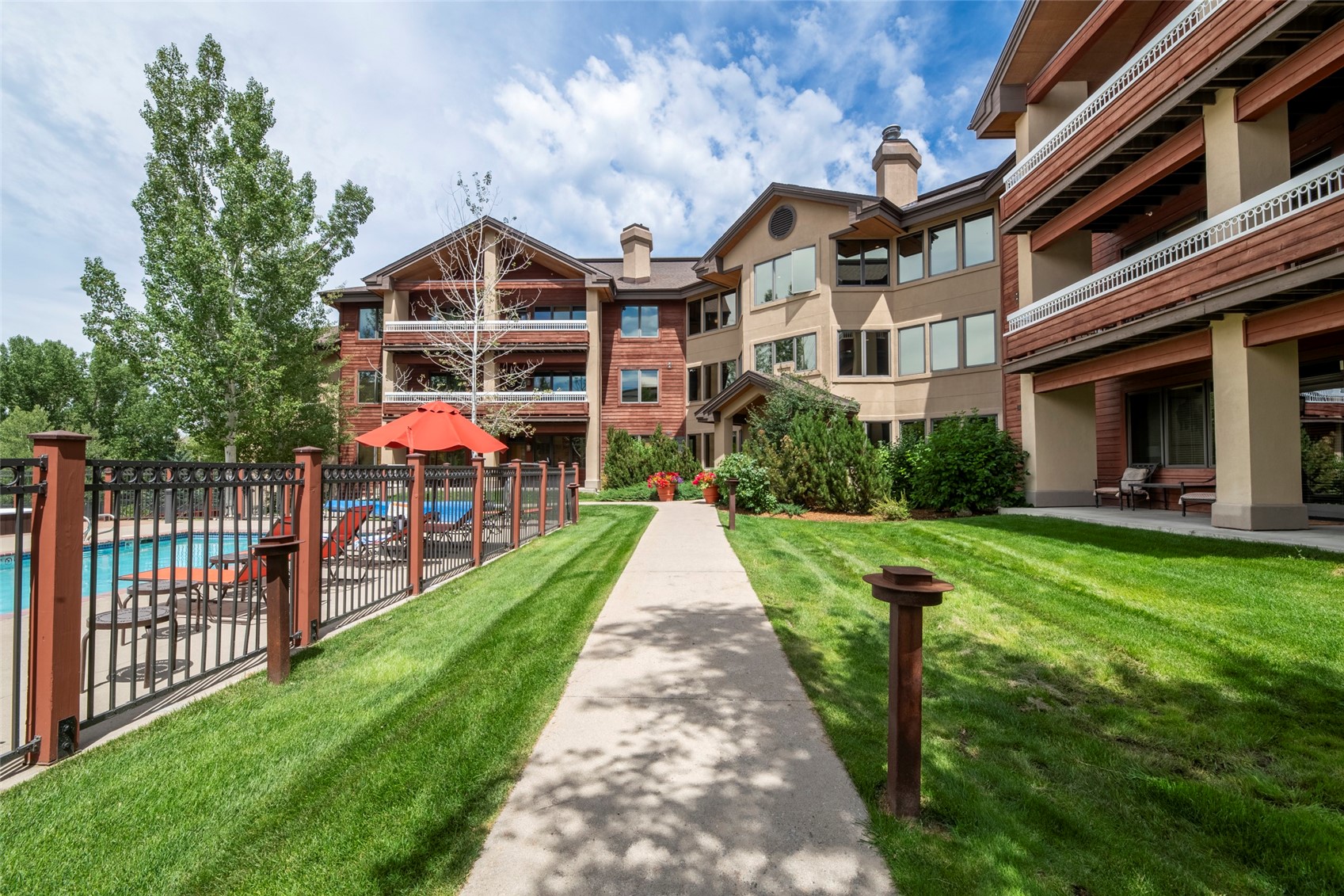 1875 Medicine Springs DRIVE 4205