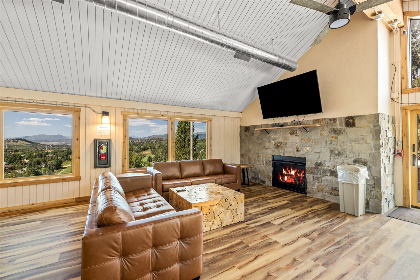 1805 River Queen LANE 303