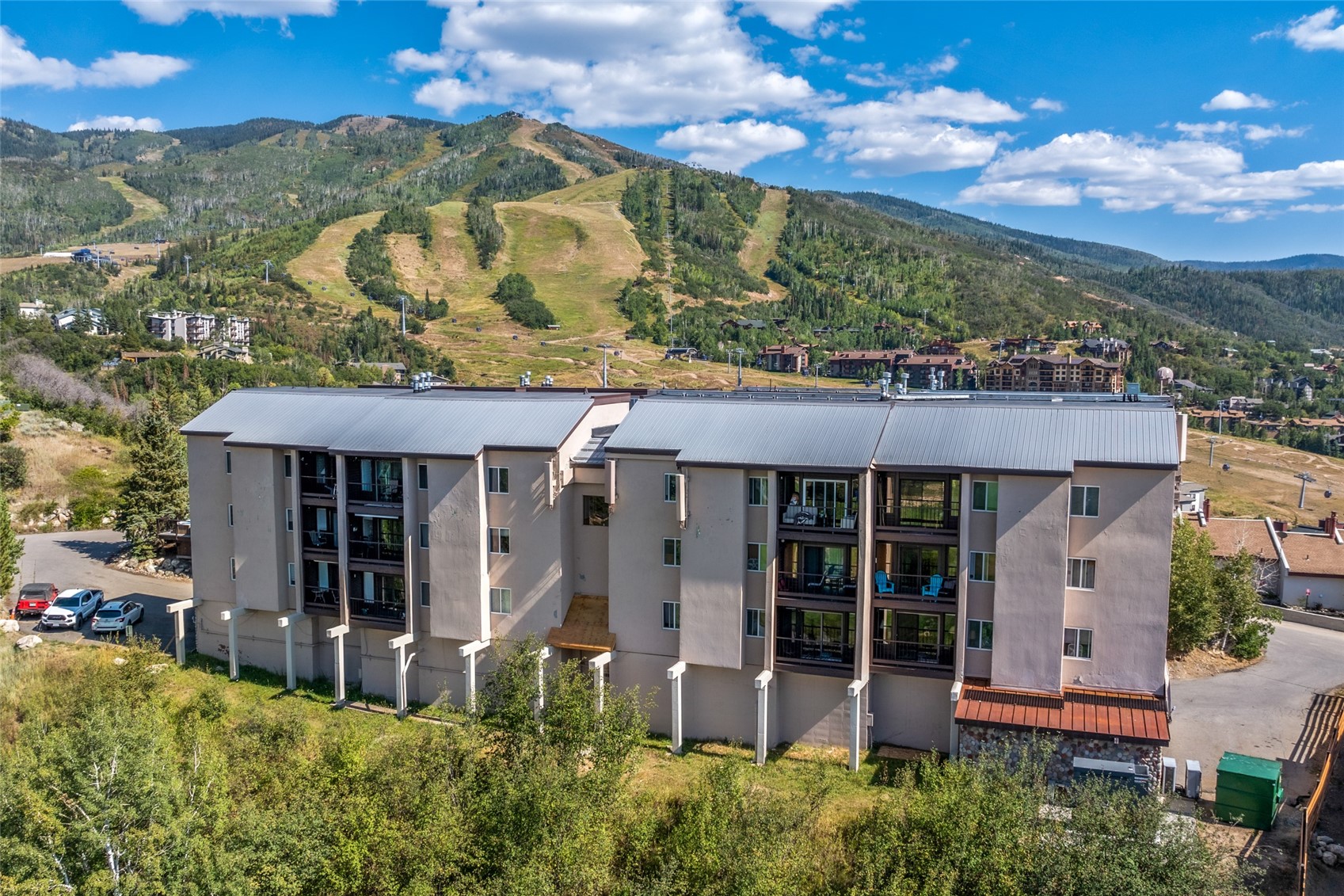 1805 River Queen LANE 303