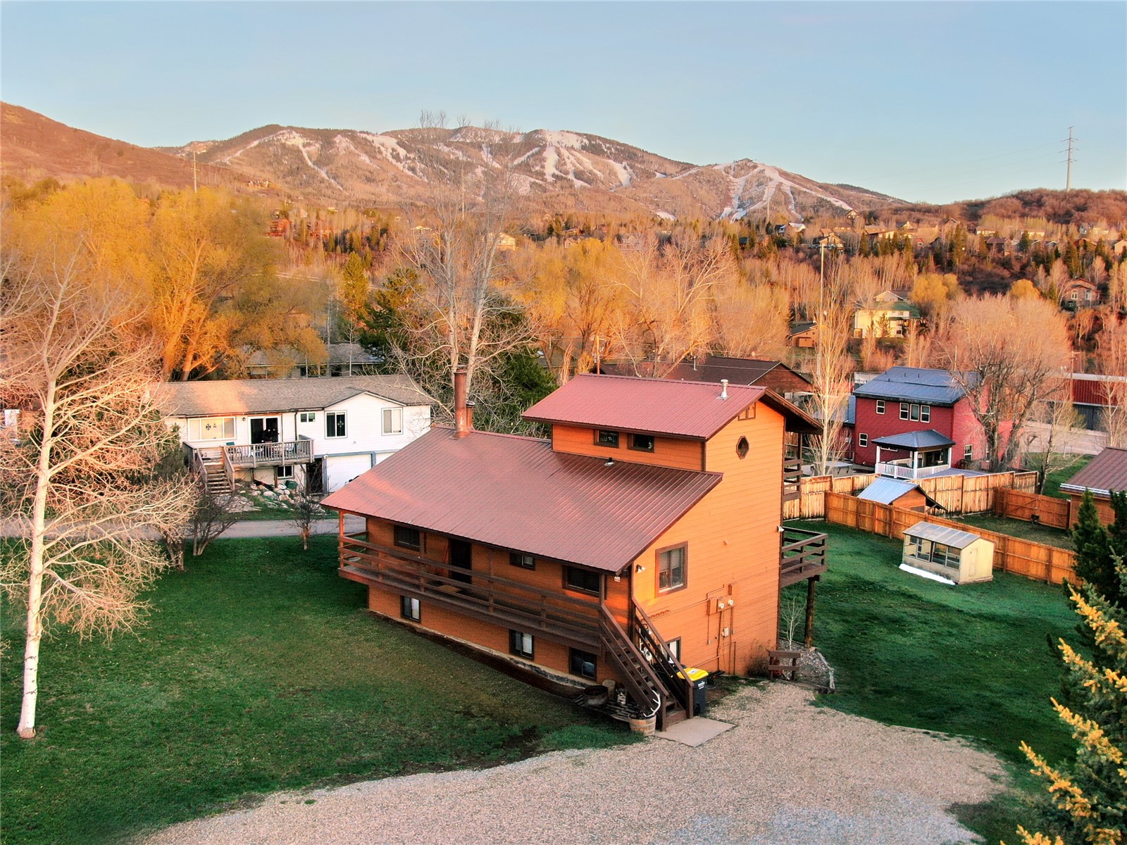 760 Conifer CIRCLE