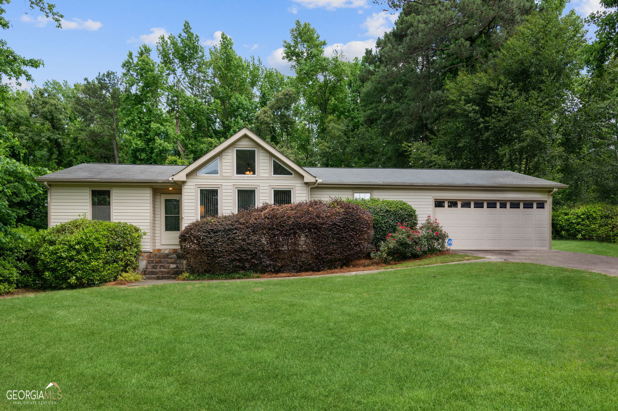1015 Ridgedale Drive