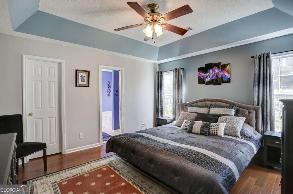 1670 Hampton Walk Drive