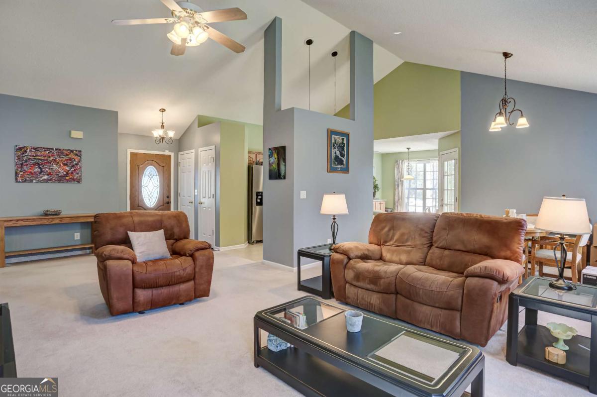 1670 Hampton Walk Drive