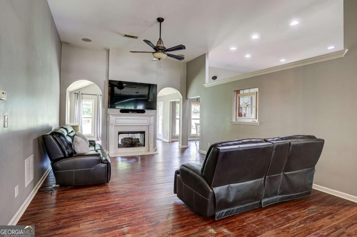 3647 Talon View Cove