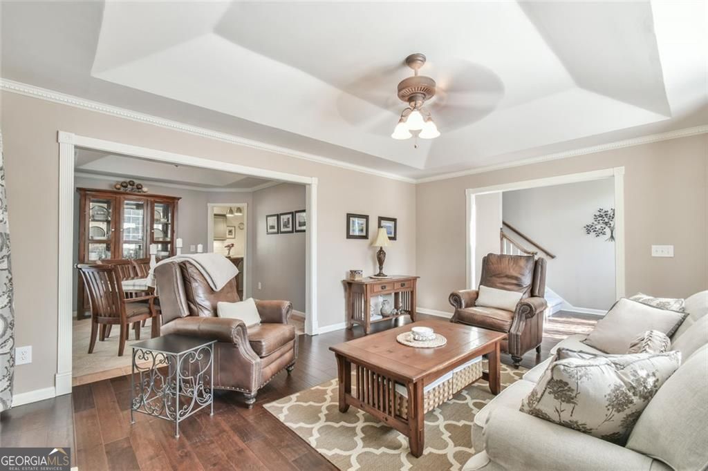 655 Ruxbury Court