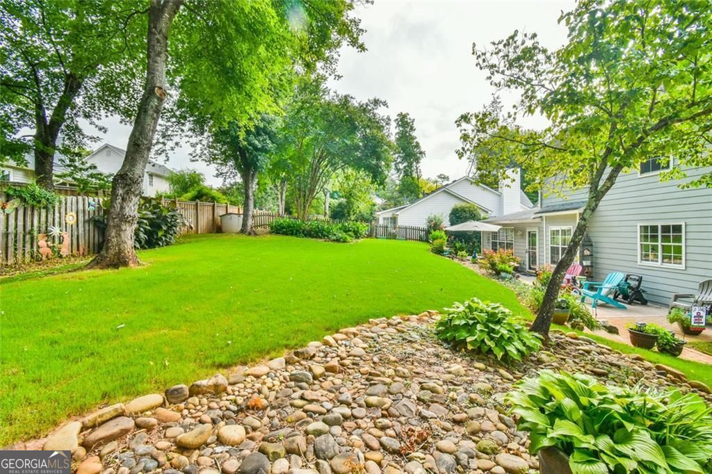 655 Ruxbury Court
