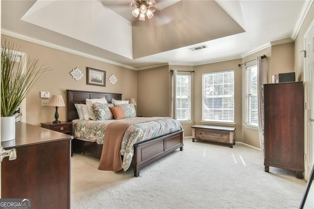 655 Ruxbury Court