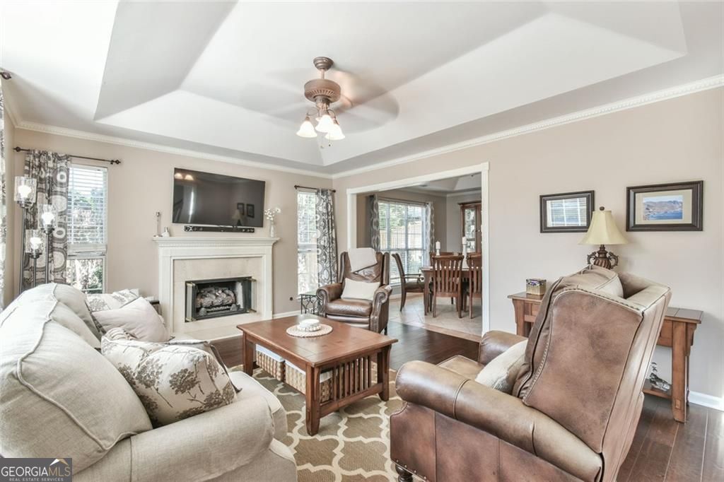655 Ruxbury Court