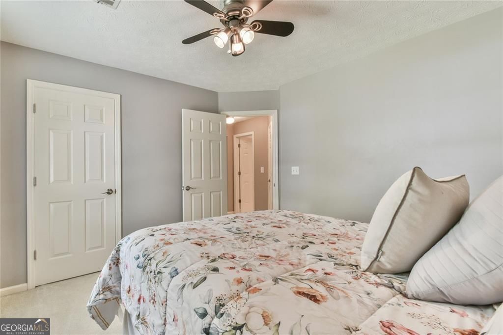 655 Ruxbury Court