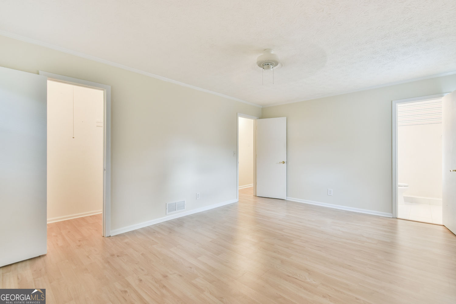 246 Greenwood Drive NW