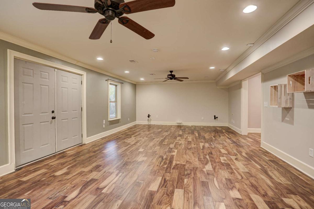 2560 Olney Falls Drive