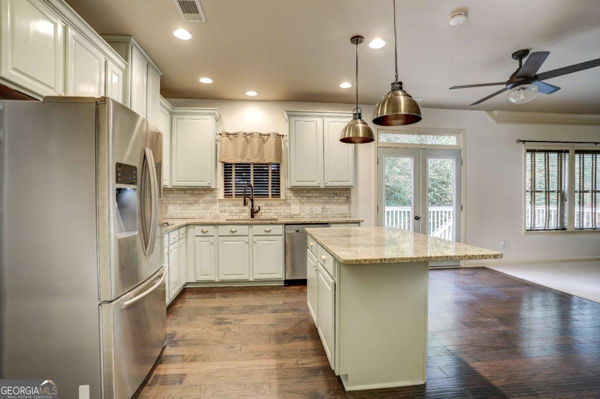 2560 Olney Falls Drive