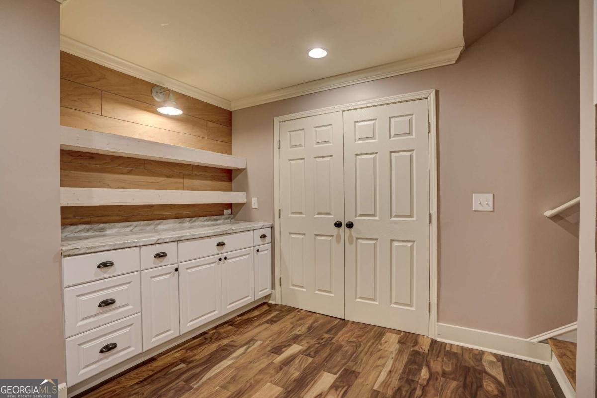 2560 Olney Falls Drive