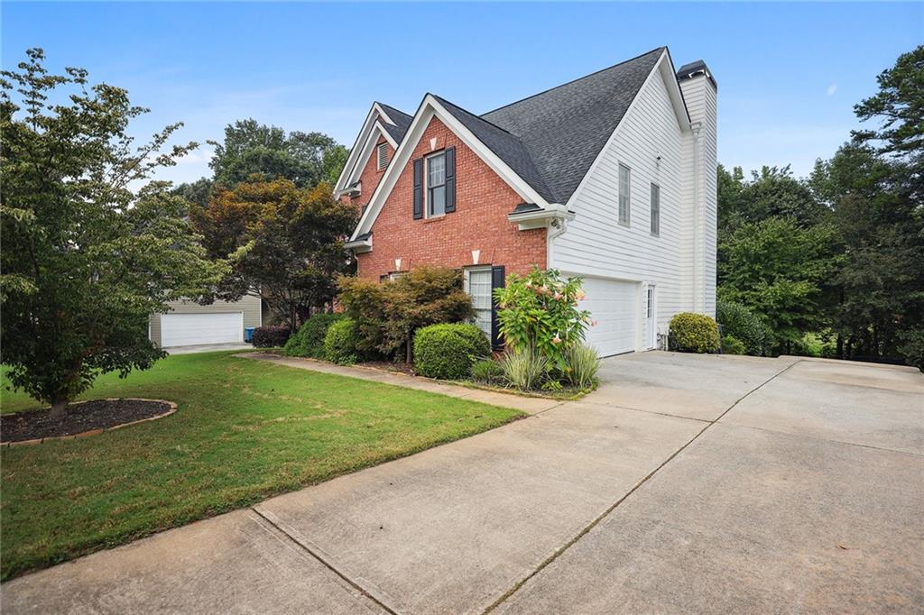 2401 Wood Creek Court