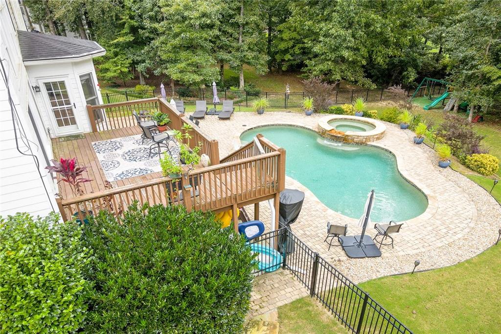 2401 Wood Creek Court