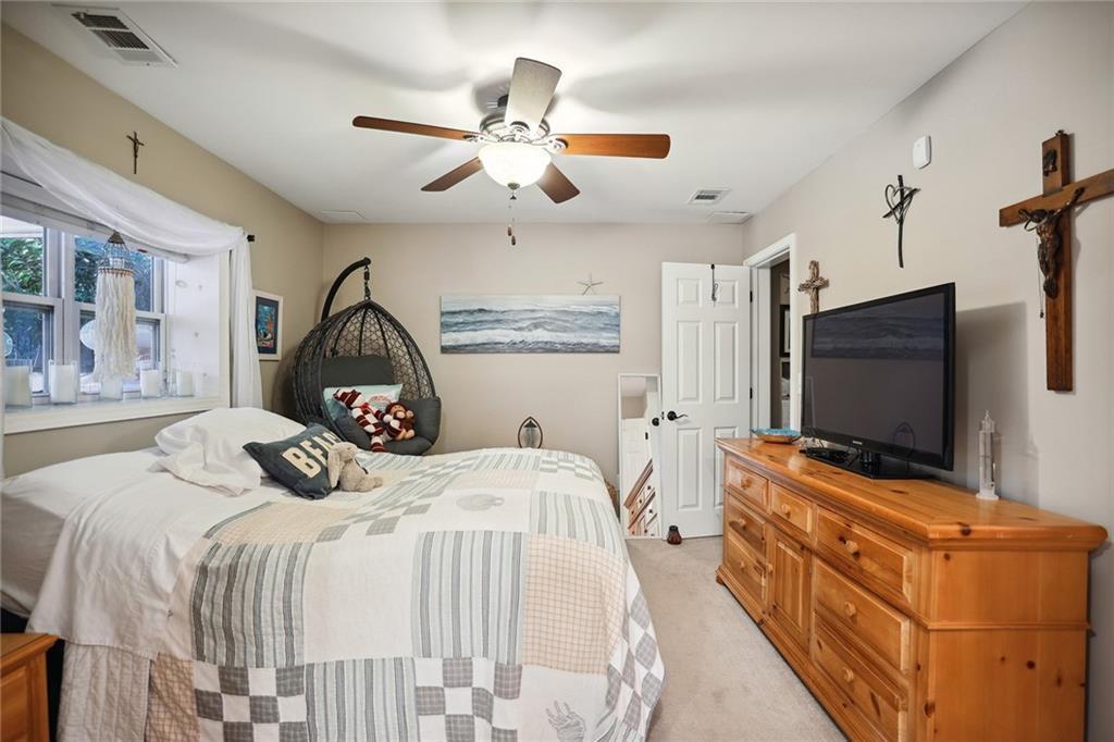 2401 Wood Creek Court